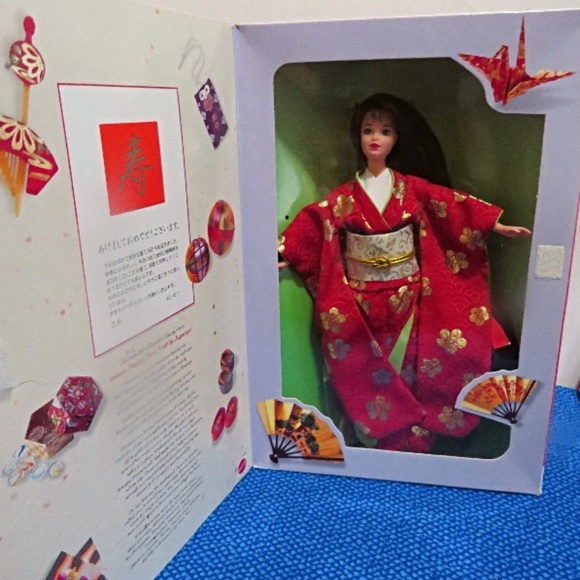 Vintage Barbie 1995 Happy New Year Barbie Doll (14024) in Original Box - Picture 1 of 9
